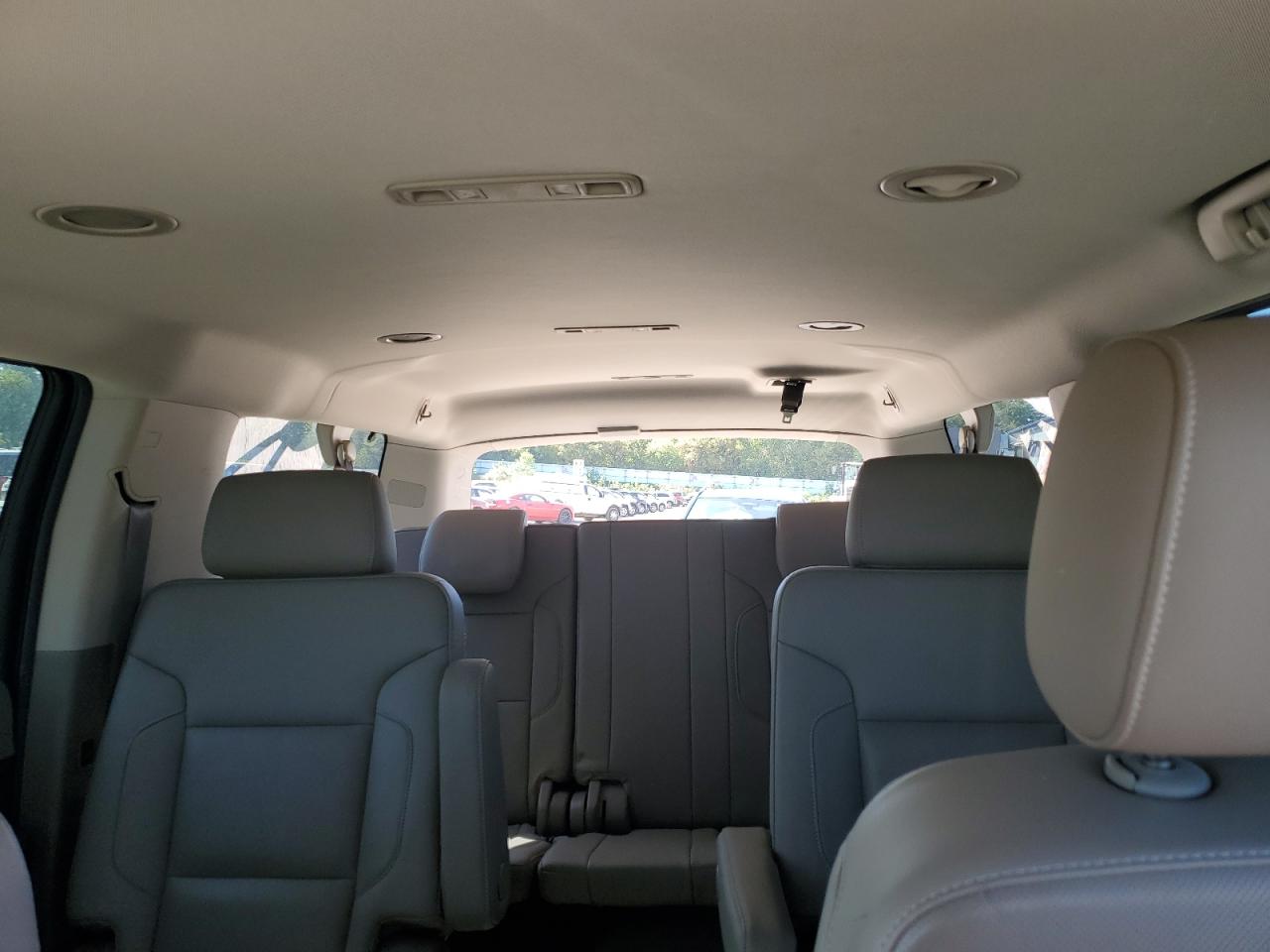 2018 Chevrolet Suburban C1500 Premier VIN: 1GNSCJKC2JR394683 Lot: 81218065