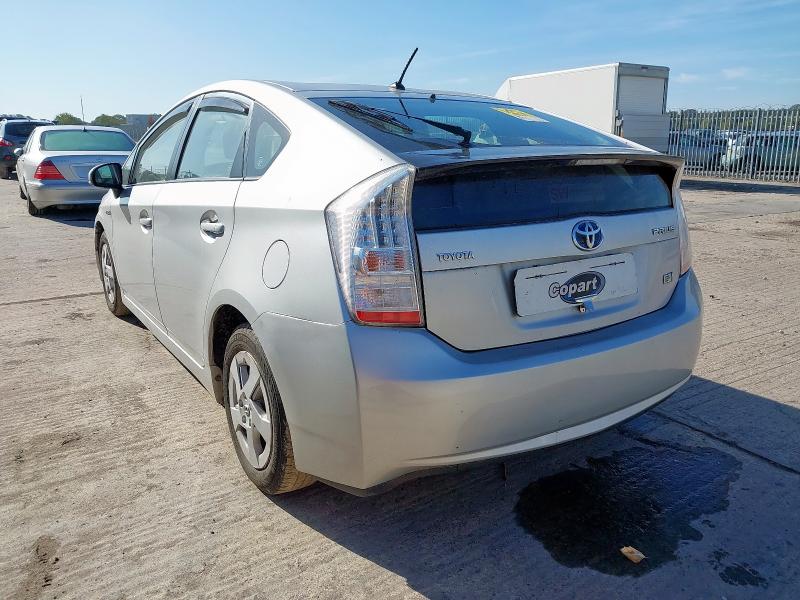2011 TOYOTA PRIUS T3 VVT-I CVT 