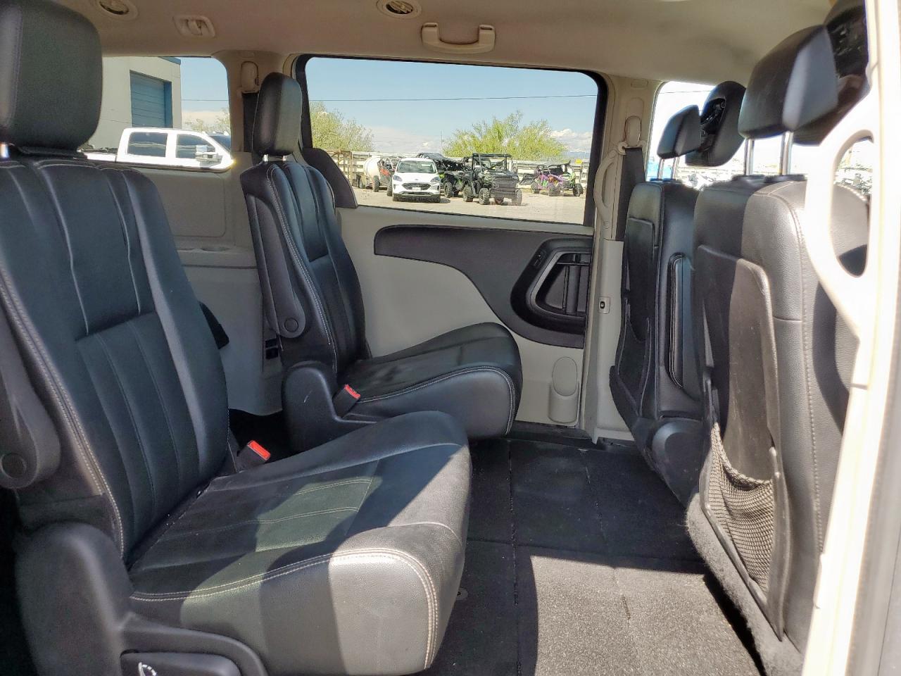 2016 Chrysler Town & Country Touring VIN: 2C4RC1BGXGR156948 Lot: 81520225