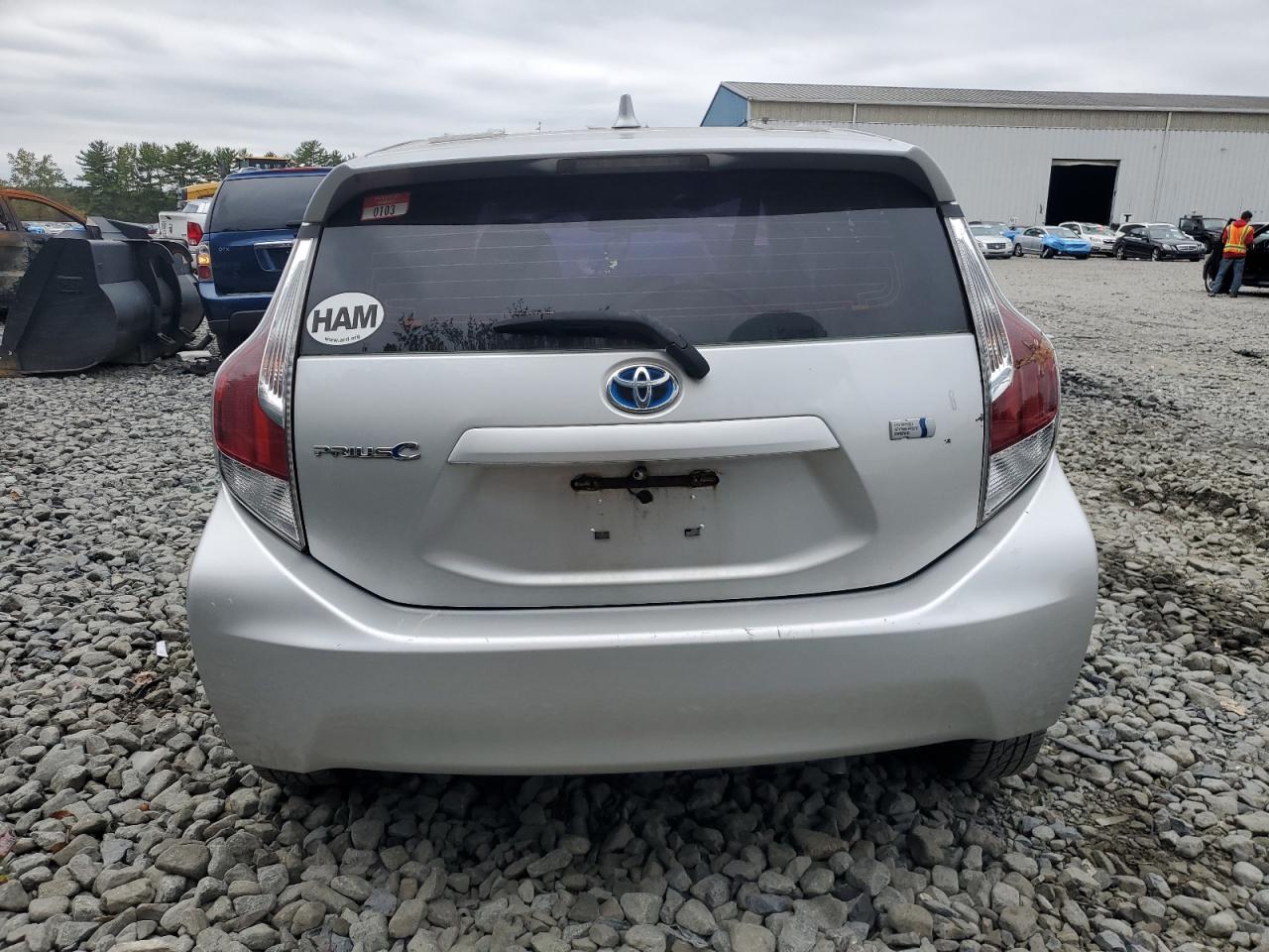2015 Toyota Prius C VIN: JTDKDTB3XF1104357 Lot: 71866465