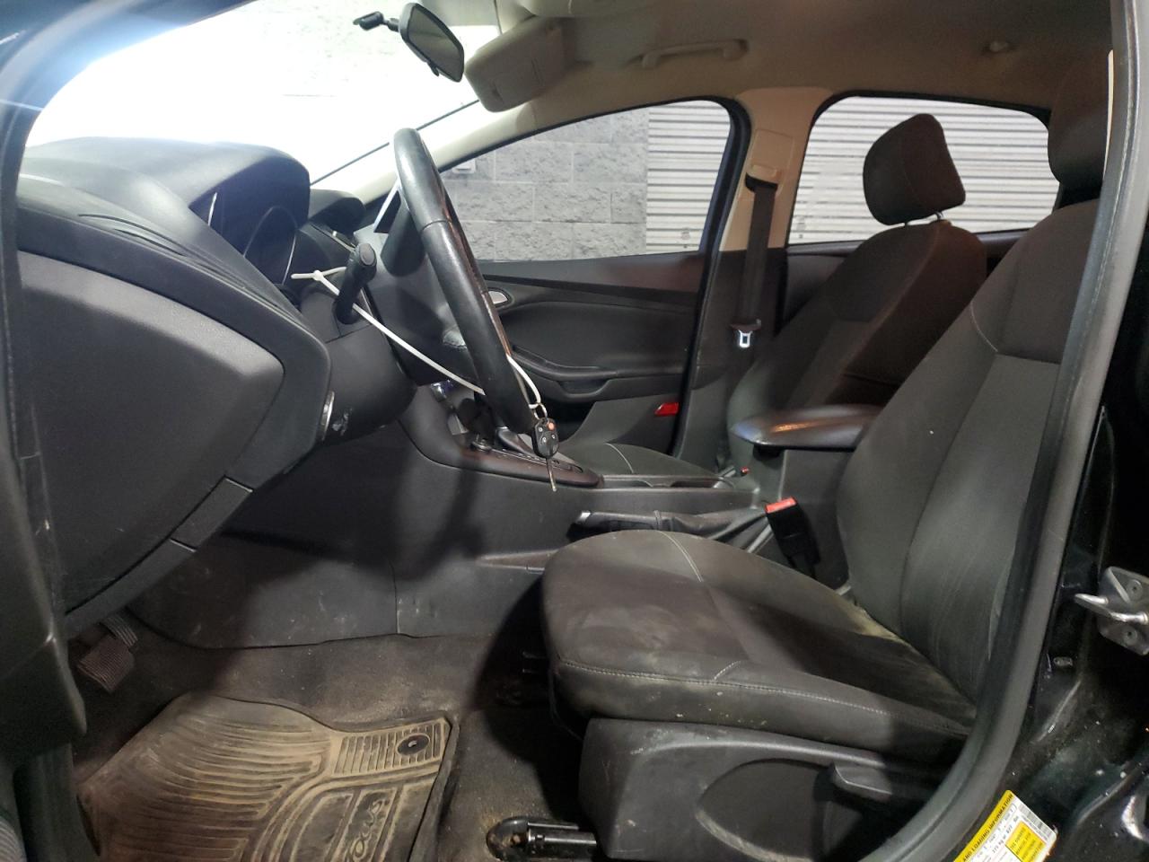 2015 Ford Focus Se VIN: 1FADP3K20FL363795 Lot: 84362395