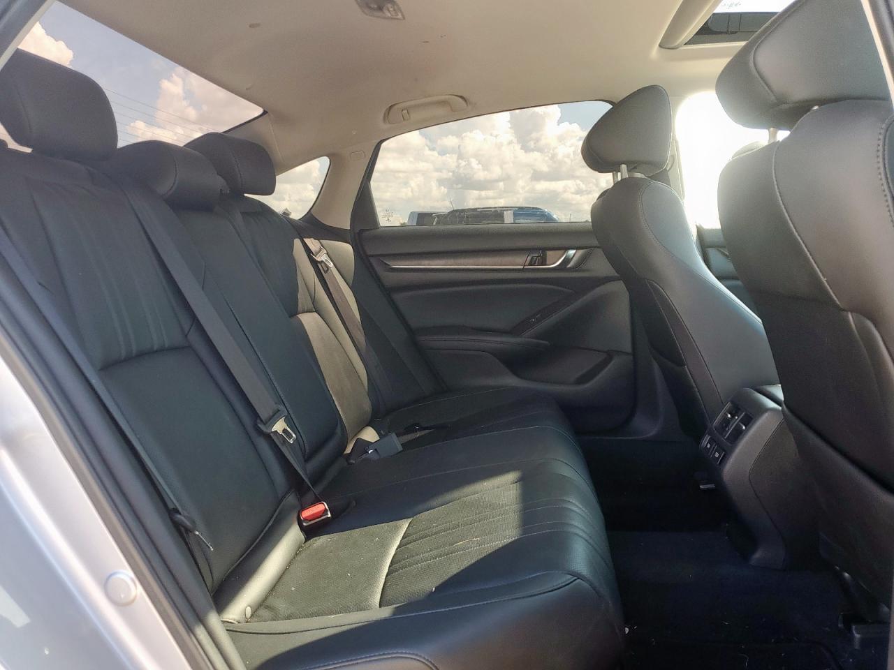 2022 Honda Accord Exl VIN: 1HGCV1F5XNA050933 Lot: 81663385