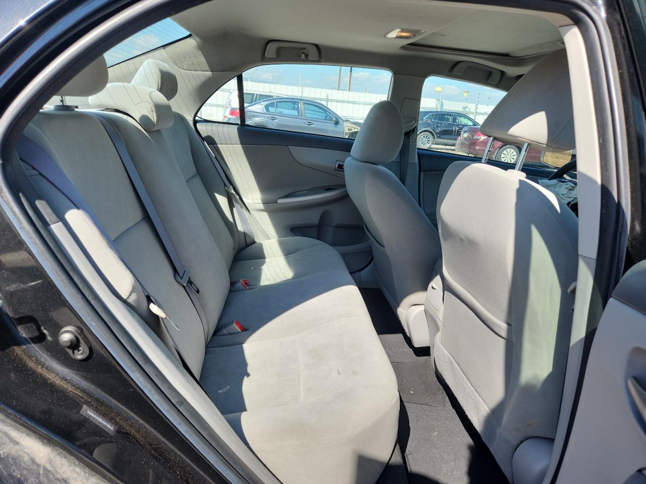 2010 Toyota Corolla Base VIN: 1NXBU4EE8AZ273542 Lot: 81620195