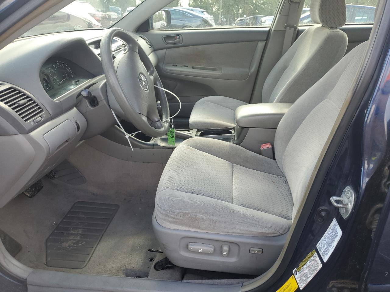 2004 Toyota Camry Le VIN: 4T1BE30K04U296015 Lot: 83991605