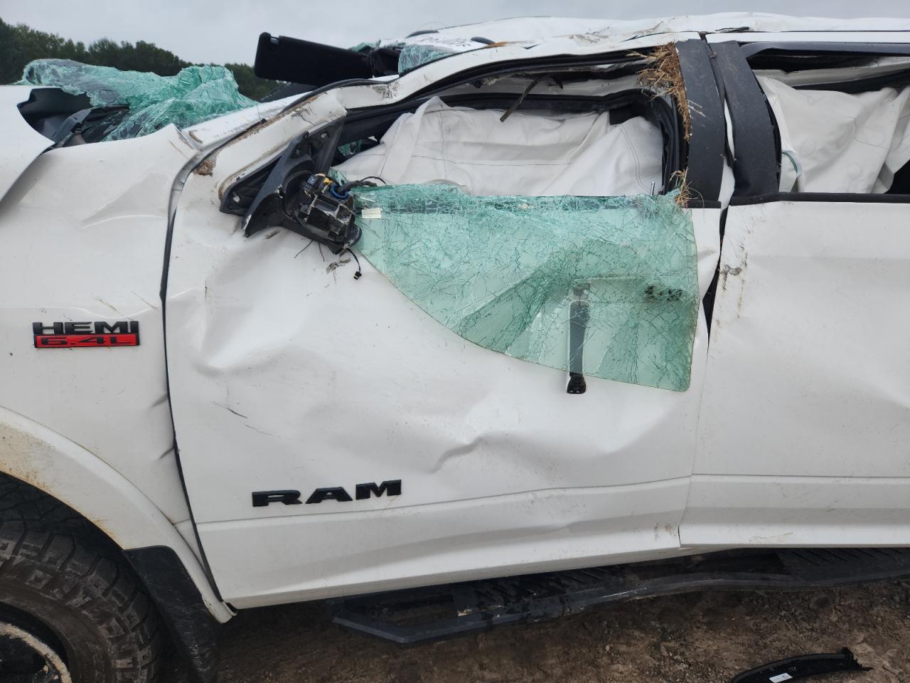 2019 Ram 2500 Laramie VIN: 3C6UR5FJ8KG664170 Lot: 82130005