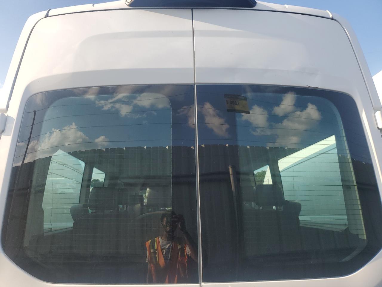 2022 Ford Transit T-350 Hd VIN: 1FBVU4XG5NKA78939 Lot: 70257875