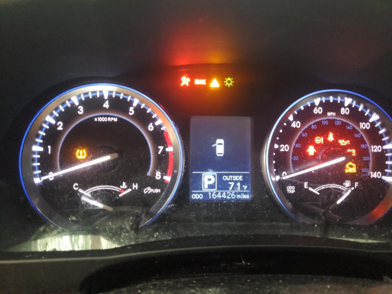 2015 Toyota Highlander Le VIN: 5TDBKRFH4FS197085 Lot: 70947085