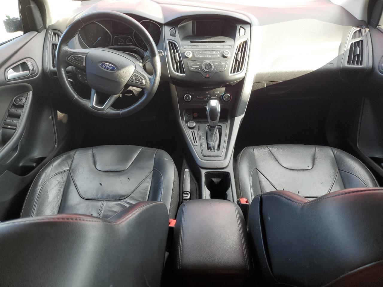 2015 Ford Focus Se VIN: 1FADP3K24FL256815 Lot: 81771395