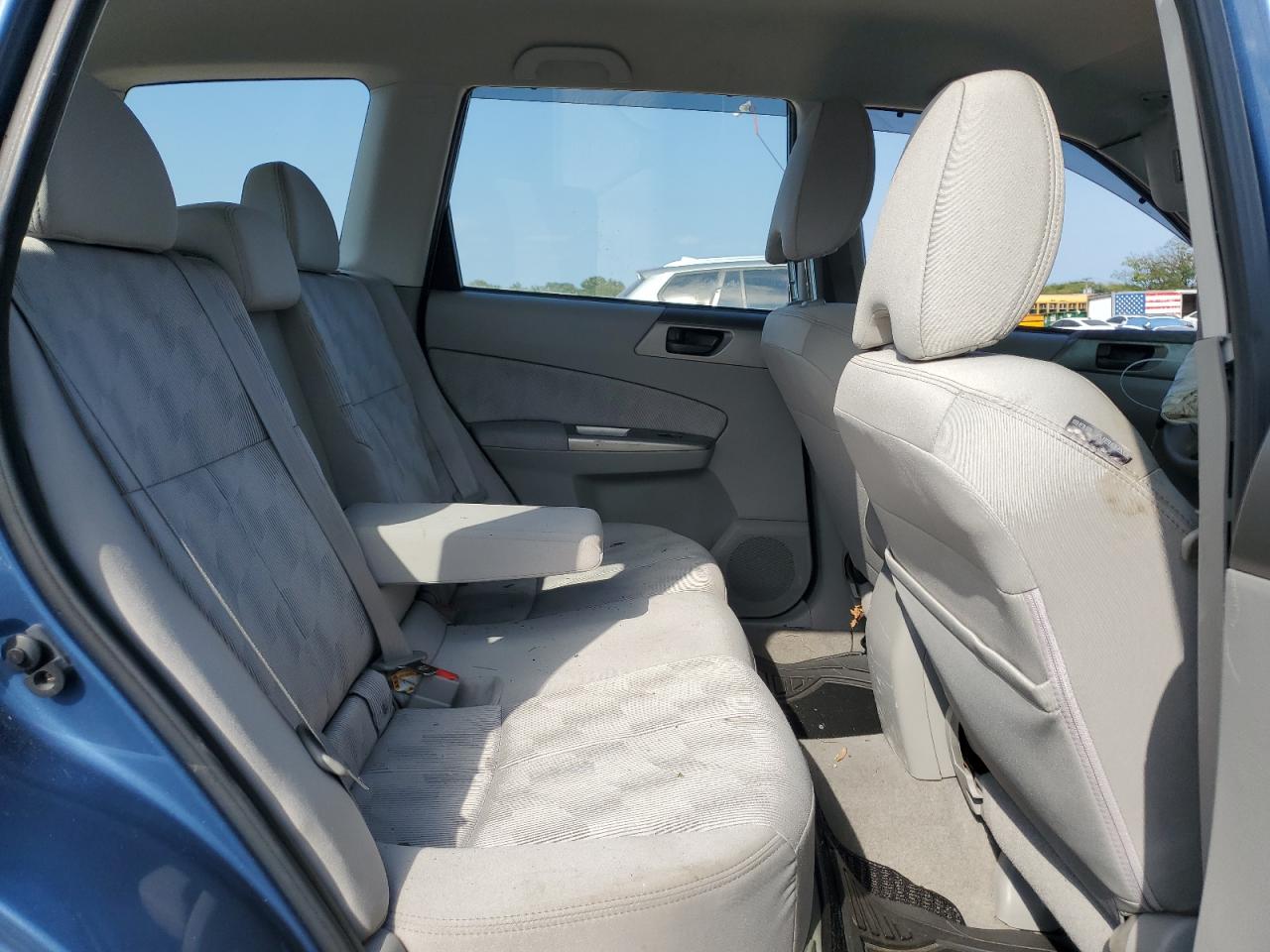 2010 Subaru Forester 2.5X VIN: JF2SH6AC8AH726500 Lot: 81571485