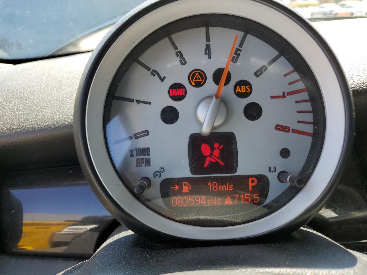 2008 Mini Cooper S VIN: WMWMF735X8TV36008 Lot: 81257325