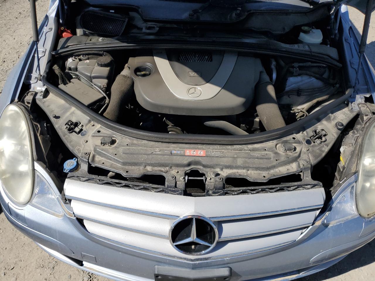 2006 Mercedes-Benz R 350 VIN: 4JGCB65E56A035114 Lot: 83825465