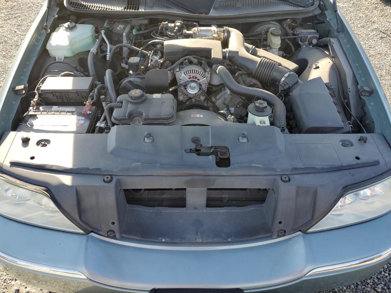 2004 Lincoln Town Car Executive VIN: 1LNHM81W64Y657042 Lot: 82072875