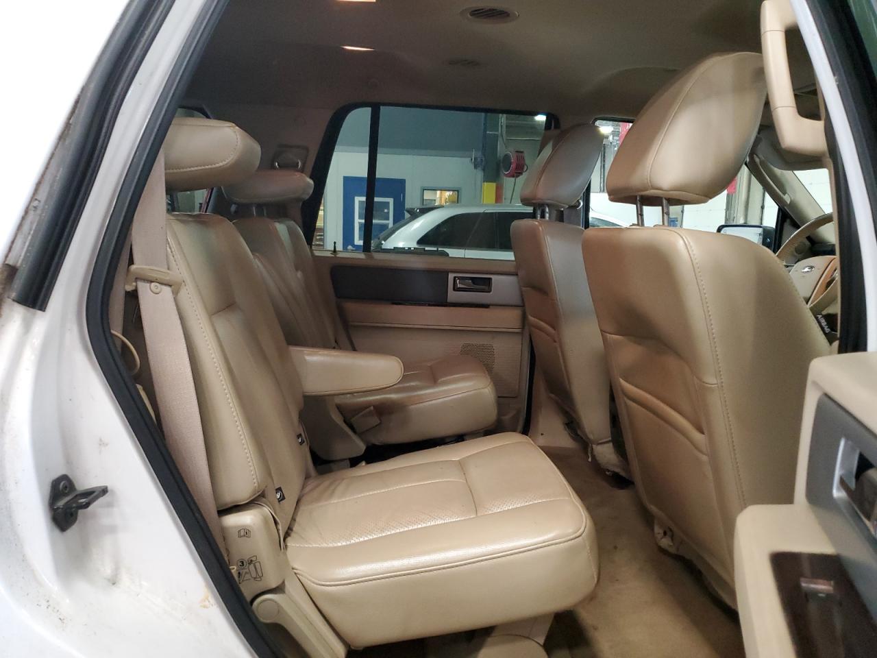 2011 Ford Expedition Xlt VIN: 1FMJU1J51BEF46574 Lot: 81938495