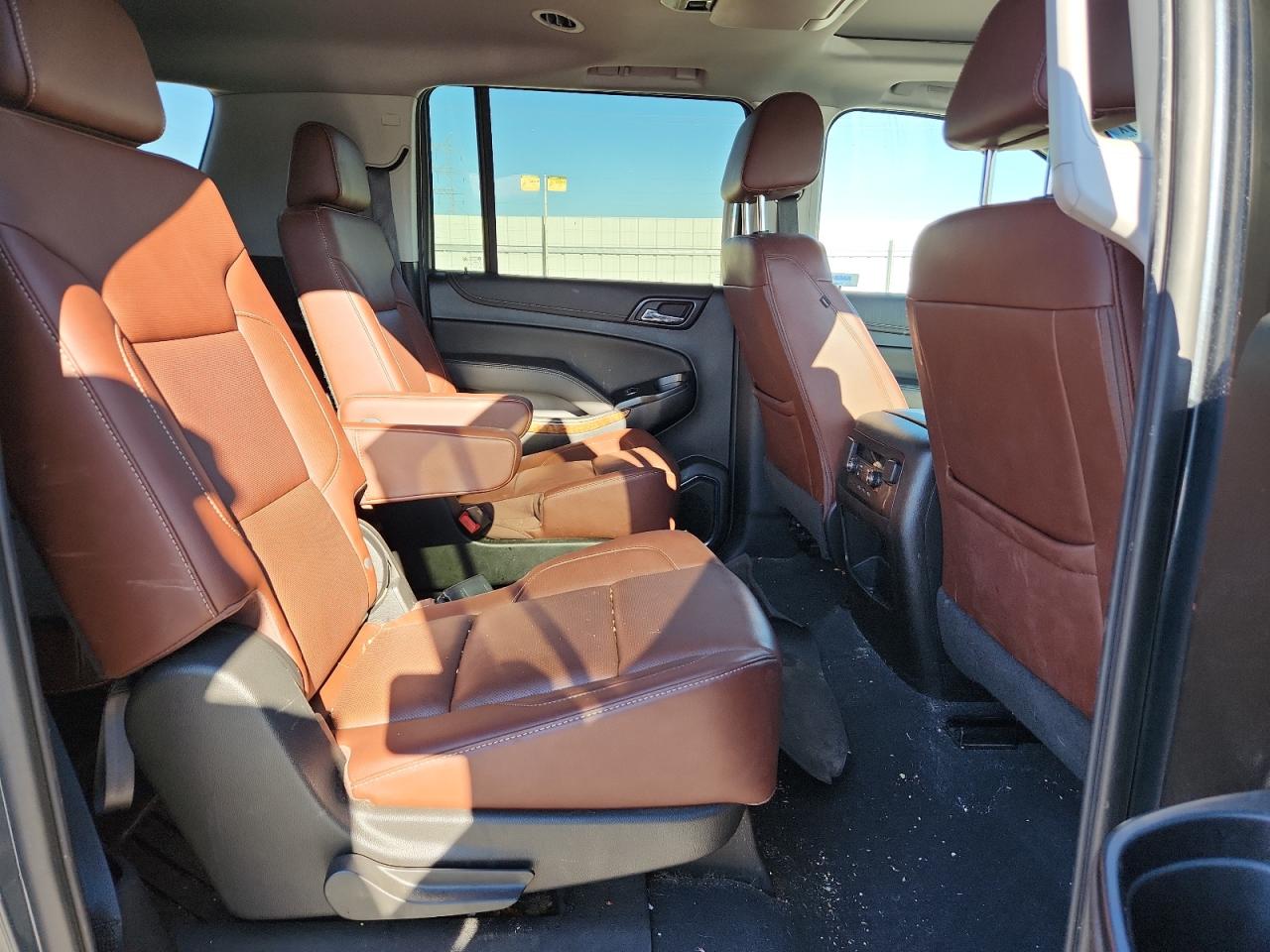 2019 Chevrolet Suburban K1500 Premier VIN: 1GNSKJKJ4KR291381 Lot: 81253725