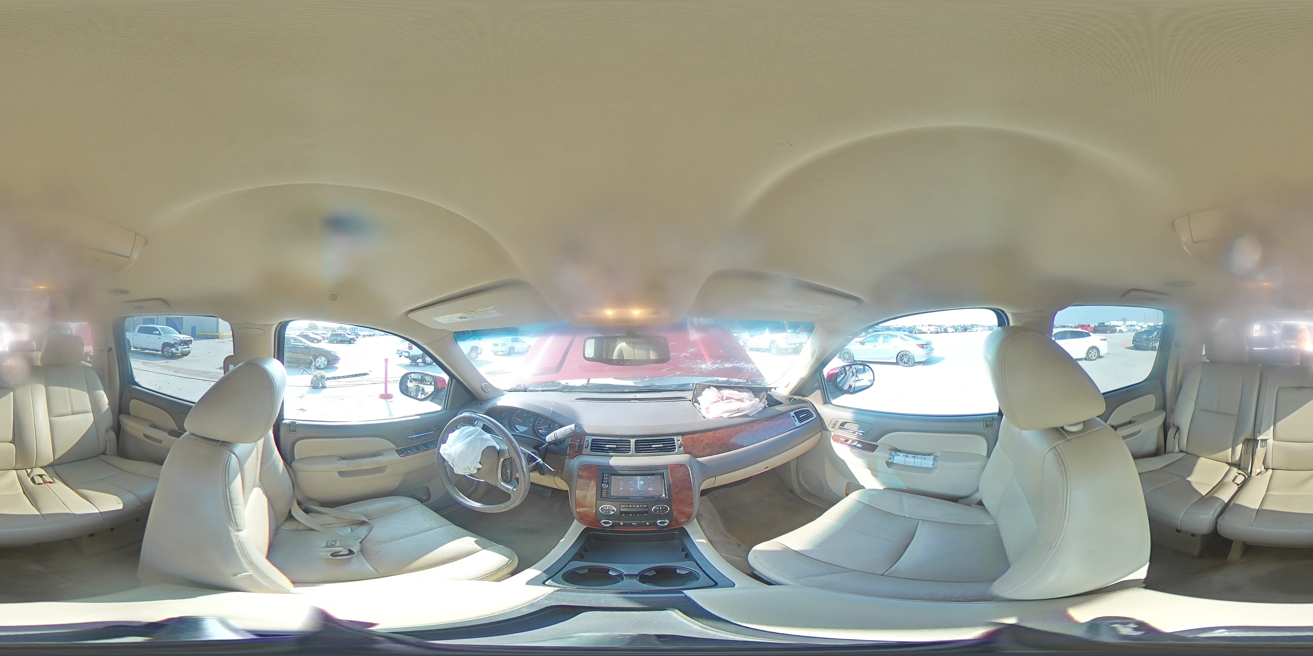 2013 Chevrolet Suburban K1500 Lt VIN: 1GNSKJE73DR192733 Lot: 71846245