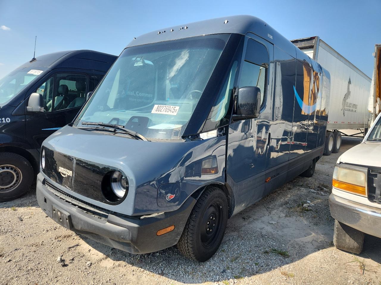 2022 Rivian Edv 700 7FCEHDB72NN005205 photo #1