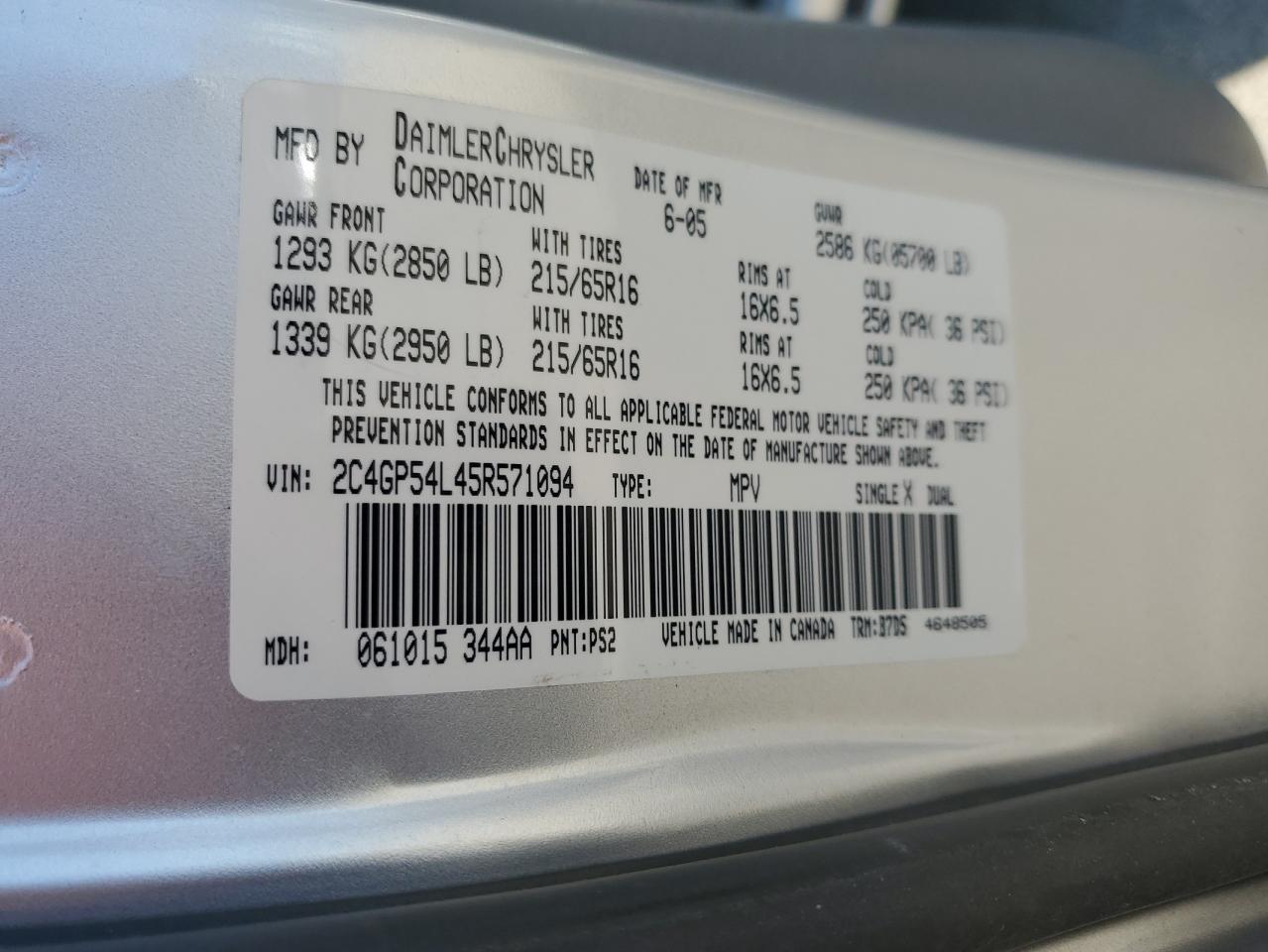 2005 Chrysler Town & Country Touring VIN: 2C4GP54L45R571094 Lot: 80098765