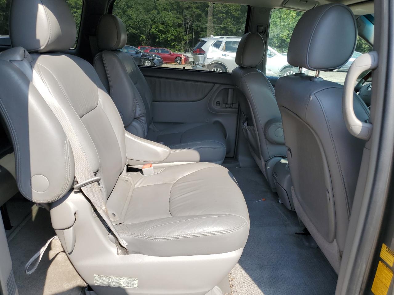 2005 Toyota Sienna Xle VIN: 5TDZA22C85S269990 Lot: 72059475