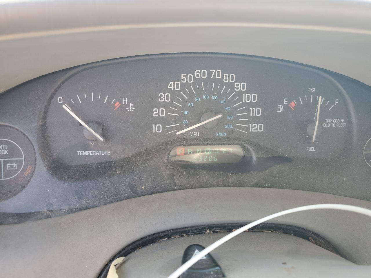 2002 Buick Century Custom VIN: 2G4WS52J821237569 Lot: 80703045