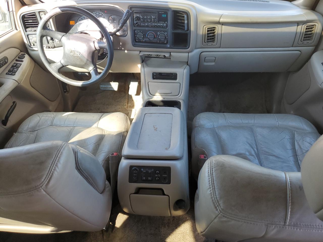 2001 Chevrolet Suburban K1500 VIN: 3GNFK16TX1G265671 Lot: 84758015