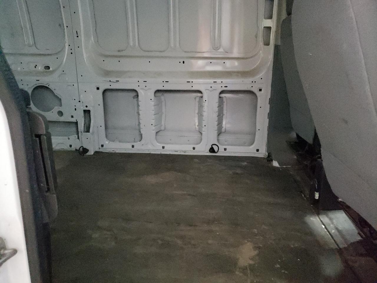 2015 Ford Transit T-250 VIN: 1FTYR2ZG6FKA81510 Lot: 83810035