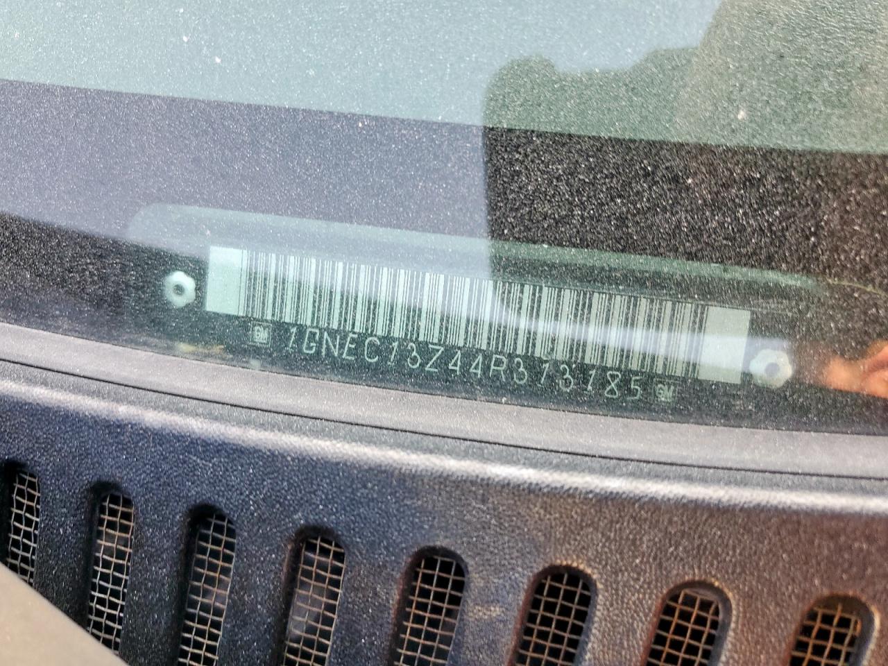 2004 Chevrolet Tahoe C1500 VIN: 1GNEC13Z44R313185 Lot: 81281225