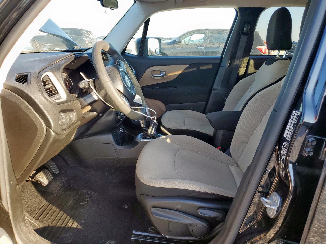 2017 Jeep Renegade Sport VIN: ZACCJAAB9HPE89634 Lot: 81821035