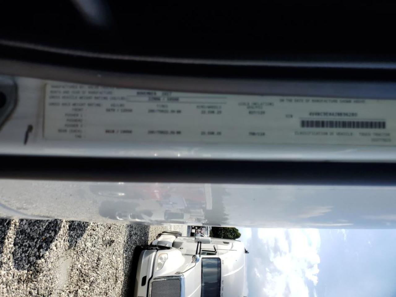 2018 Volvo Vnl Truck Cab And Chassis VIN: 4V4NC9EH4JN896280 Lot: 81431135