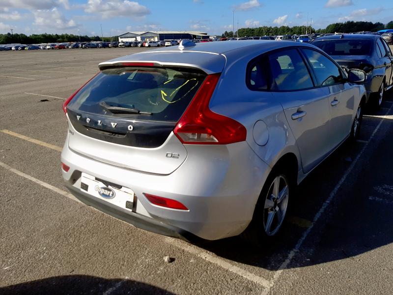 2015 VOLVO V40 ES