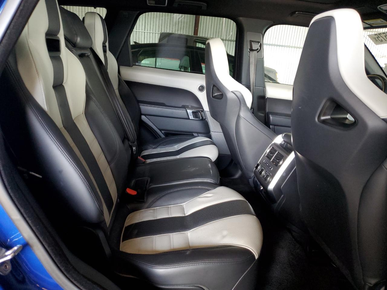 2016 Land Rover Range Rover Sport Svr VIN: SALWZ2EF0GA577309 Lot: 72097575