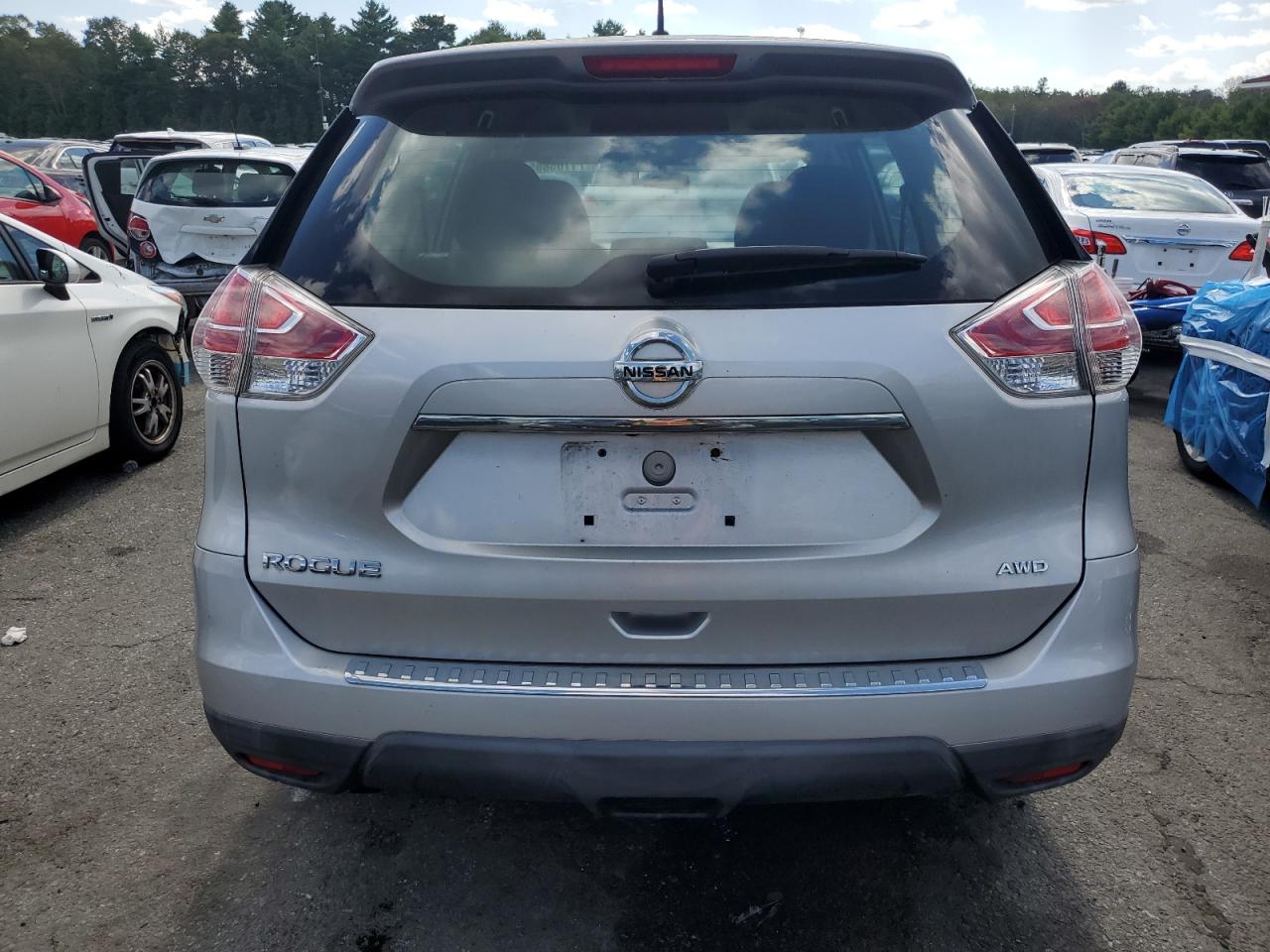 2015 Nissan Rogue S VIN: KNMAT2MV6FP504226 Lot: 71705885
