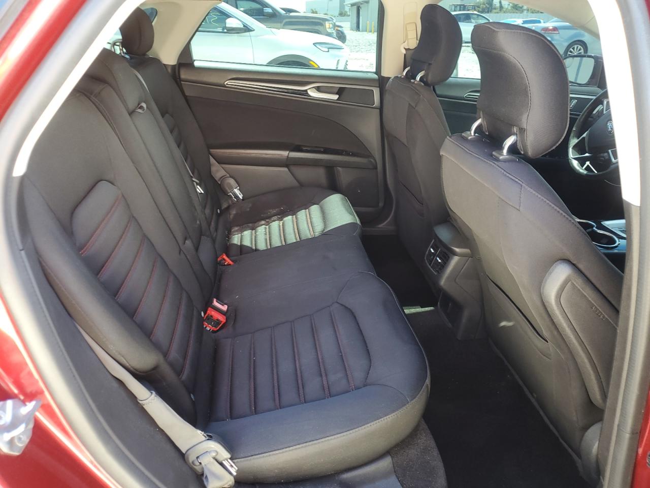 2015 Ford Fusion Se VIN: 3FA6P0H79FR102225 Lot: 82040315