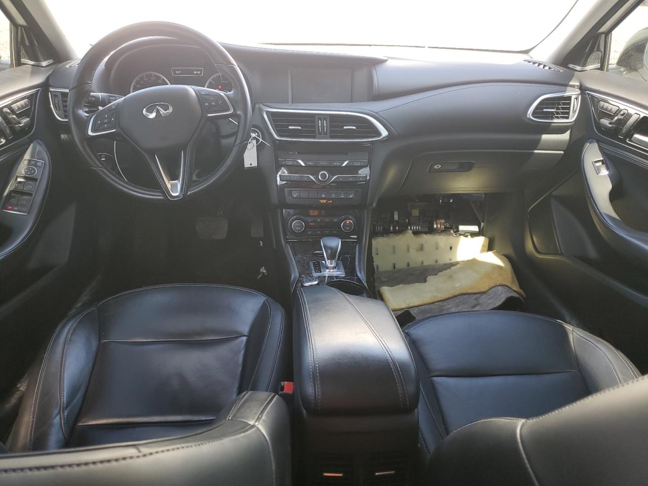 2017 Infiniti Qx30 Base VIN: SJKCH5CR4HA027055 Lot: 80517435