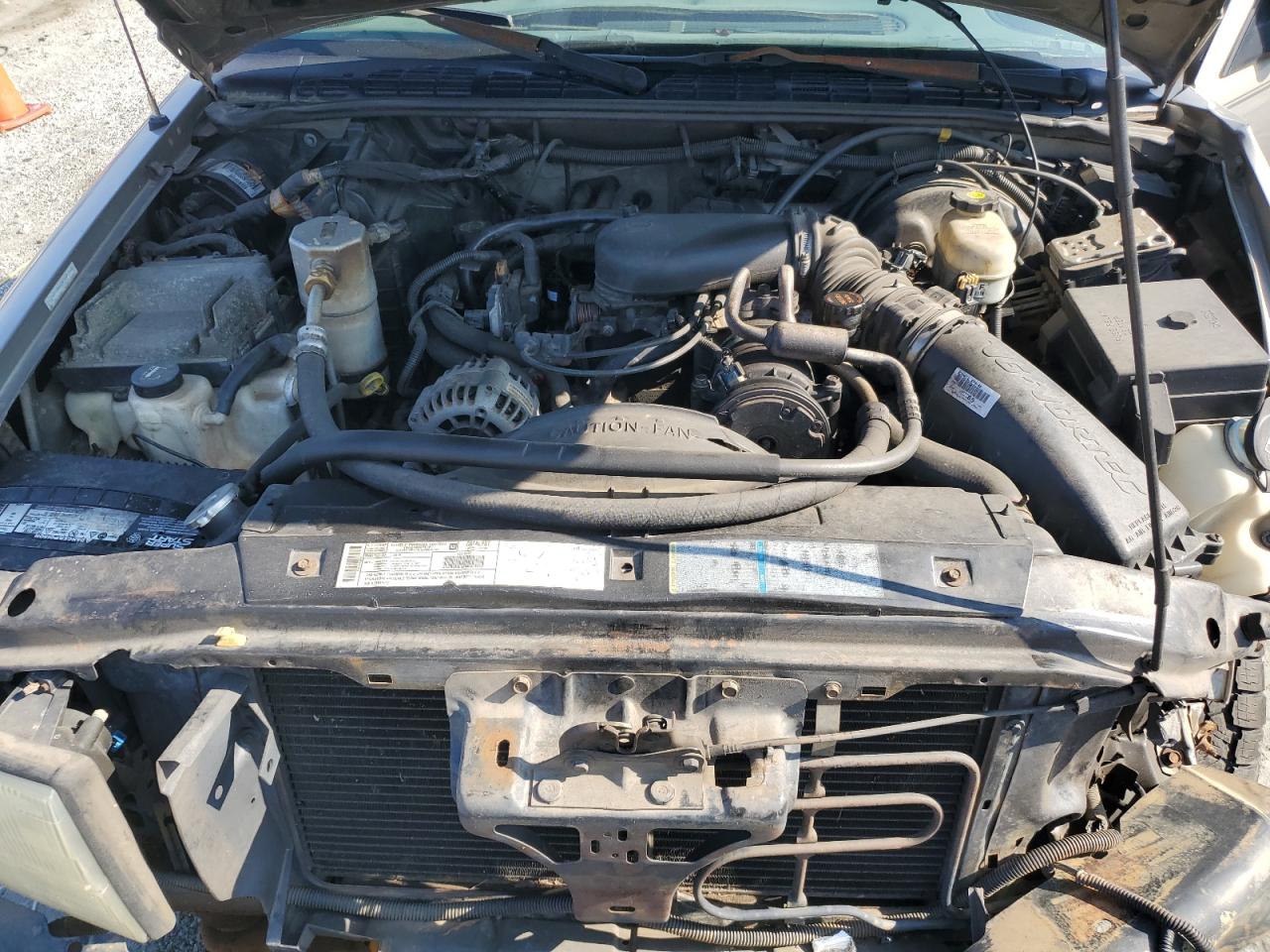 2002 GMC Sonoma VIN: 1GTDT19W728184489 Lot: 81038475