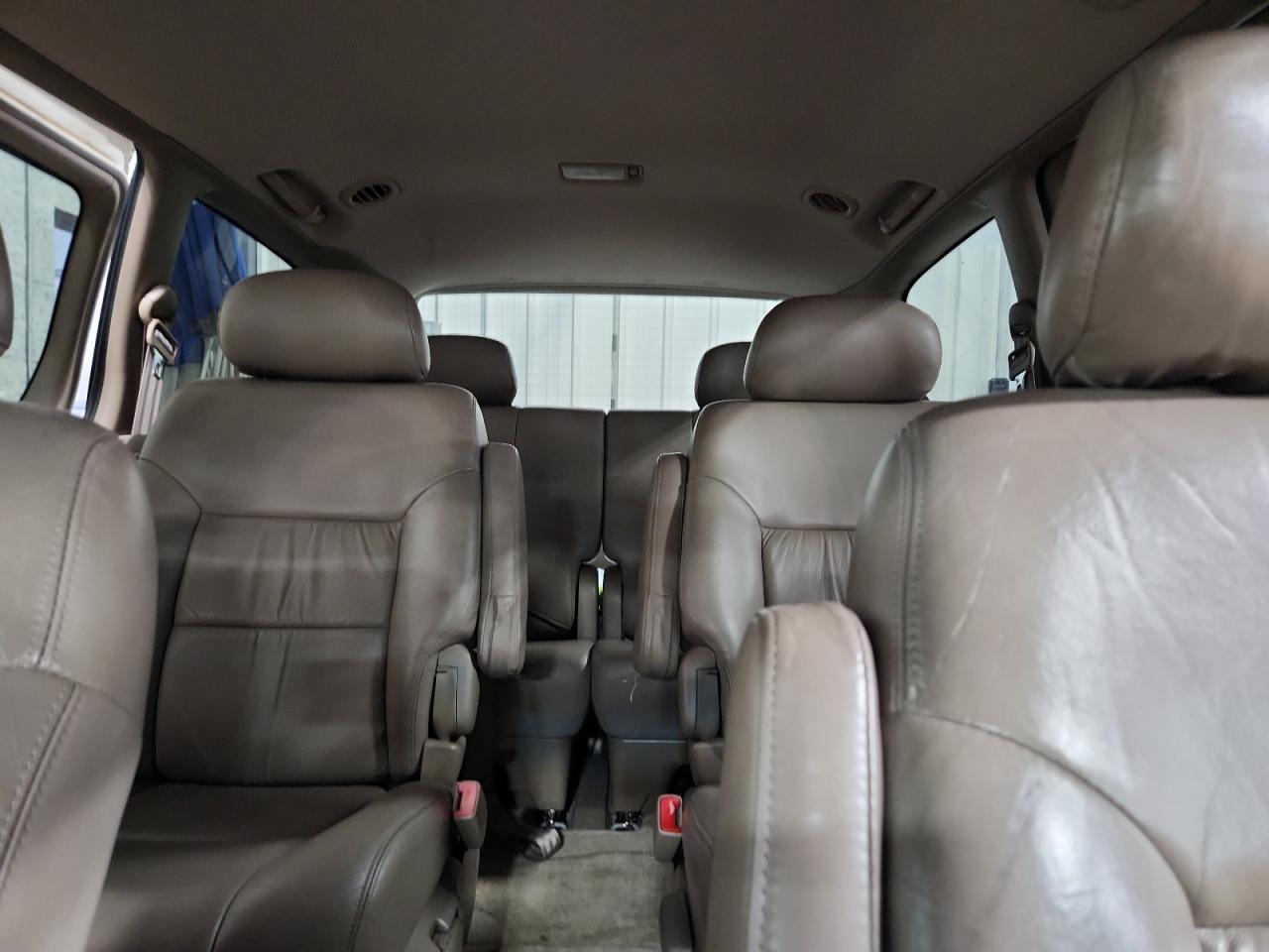 2000 Toyota Sienna Le VIN: 4T3ZF13C8YU310101 Lot: 82131445