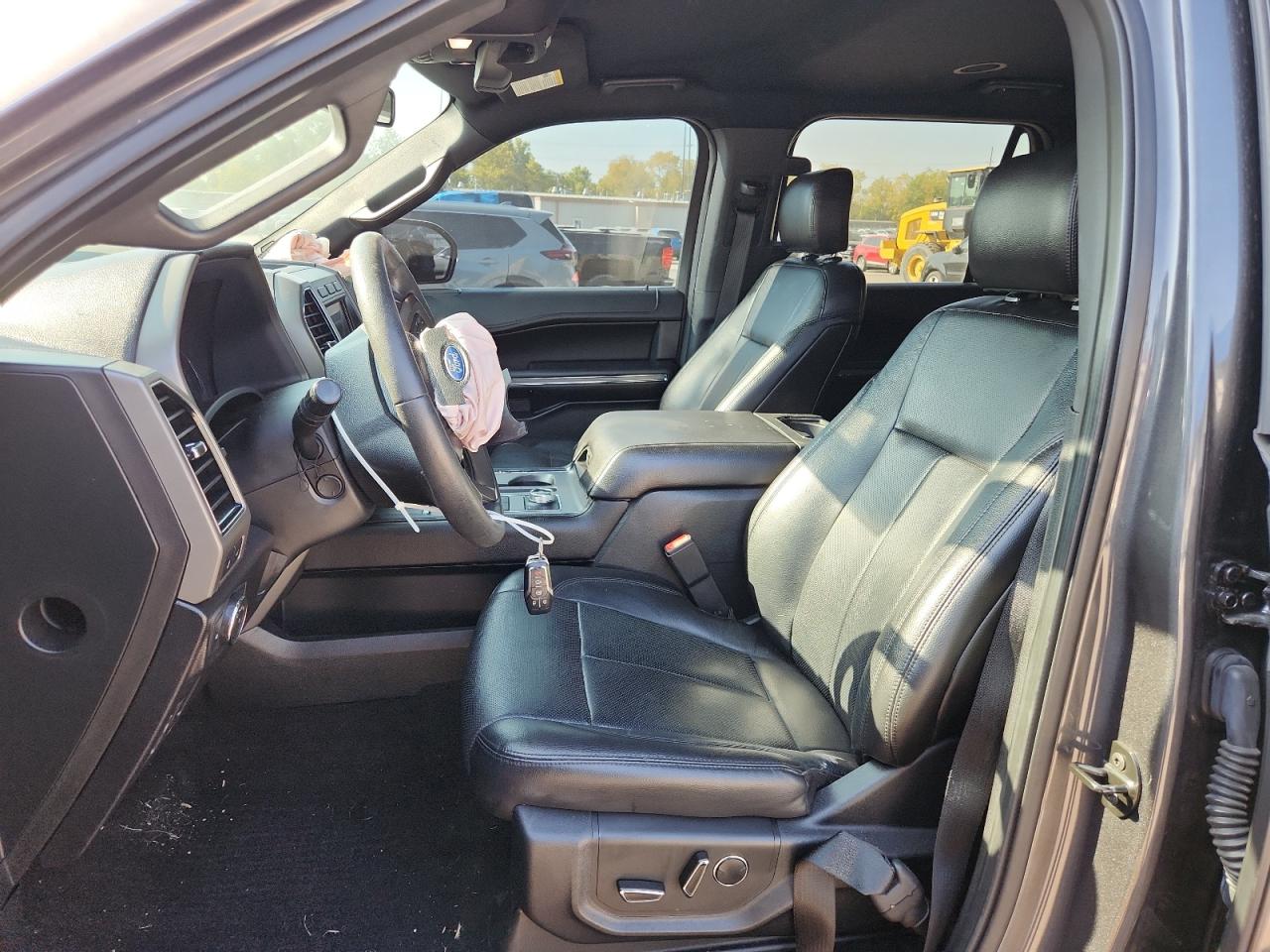 2018 Ford Expedition Xlt VIN: 1FMJU1JT1JEA66256 Lot: 81341505