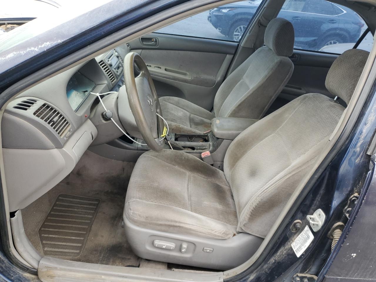 2004 Toyota Camry Le VIN: 4T1BE32K24U288673 Lot: 70783355