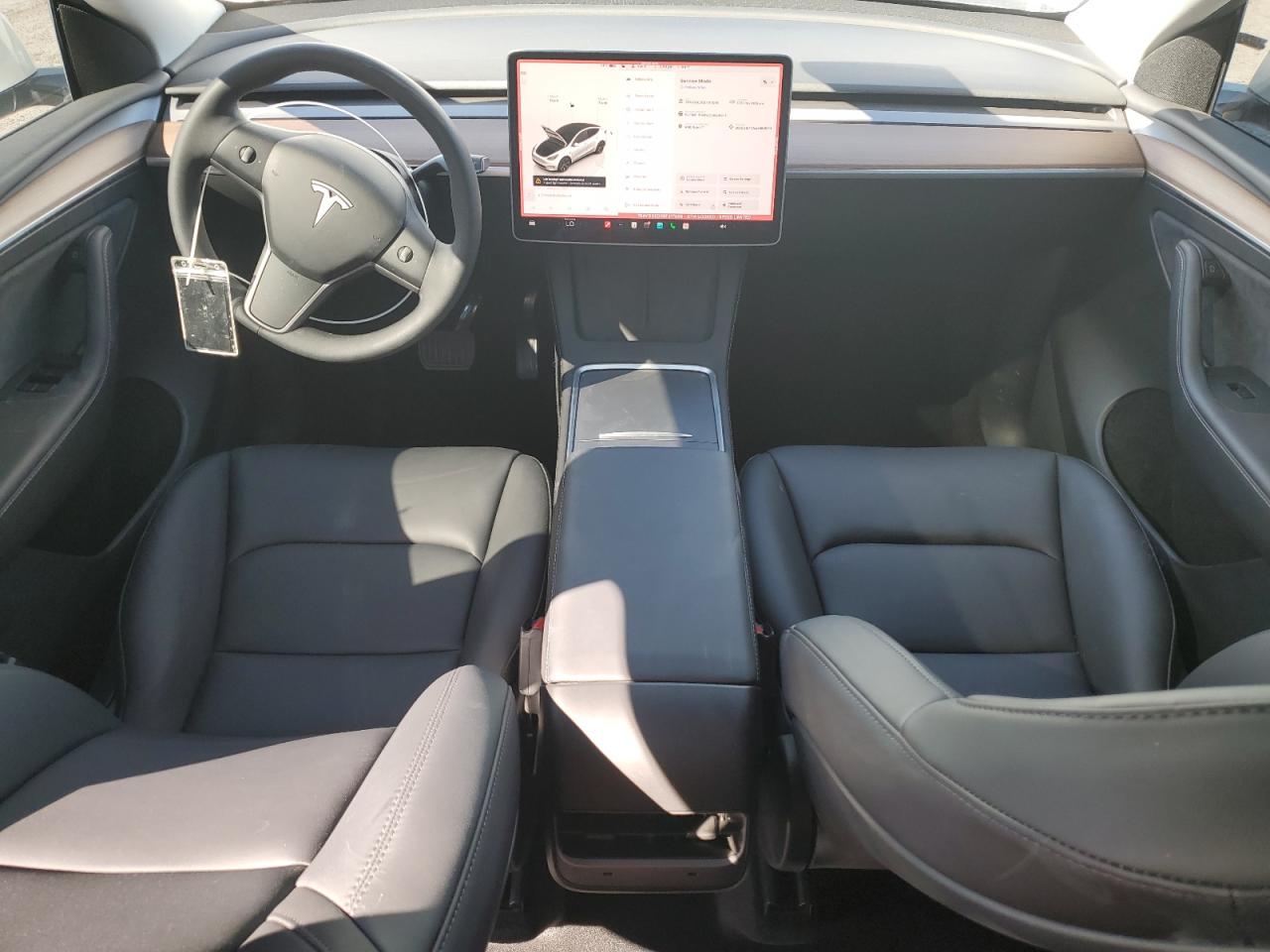 2025 Tesla Model Y VIN: 7SAYGDED0SF317009 Lot: 81334365