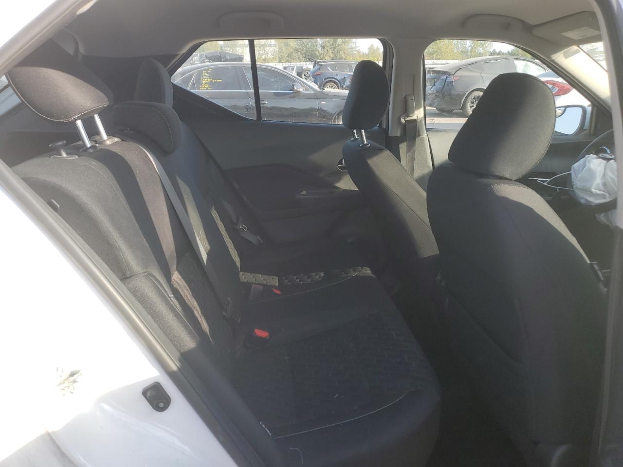 2022 Nissan Kicks Sv VIN: 3N1CP5CV4NL523693 Lot: 71879455