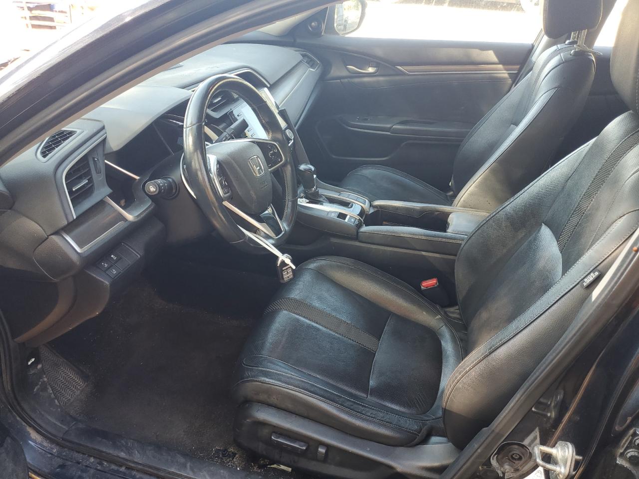 2019 Honda Civic Touring VIN: 2HGFC1F94KH101815 Lot: 71849705