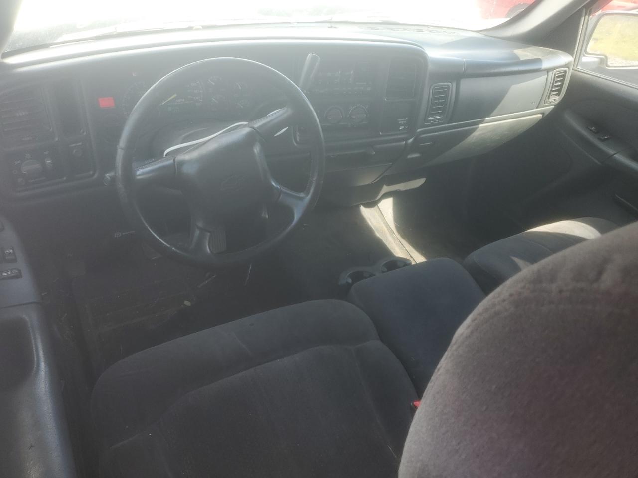 2001 Chevrolet Silverado C1500 VIN: 2GCEC19V711148590 Lot: 84185575