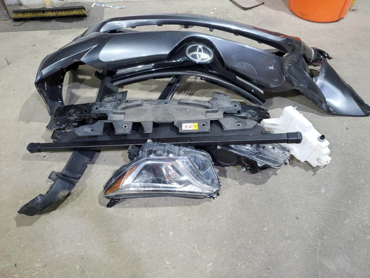 2017 Toyota Rav4 Le VIN: JTMBFREV0HD202485 Lot: 71676675