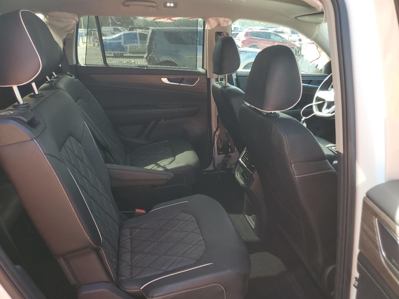 2024 Volkswagen Atlas Sel Premium R-Line VIN: 1V2FR2CA9RC553143 Lot: 71540315