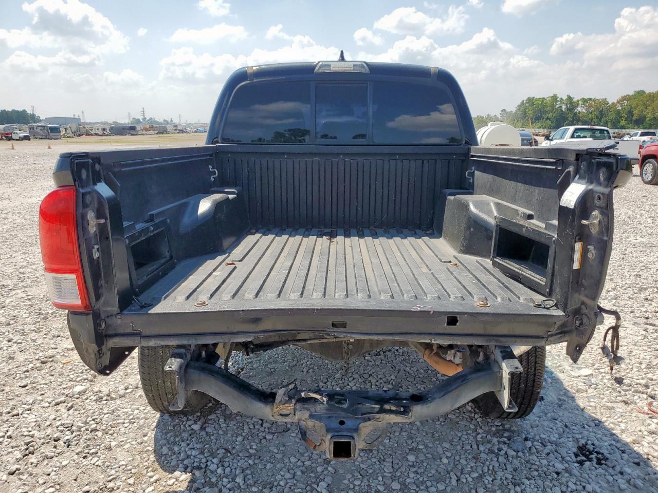 2016 Toyota Tacoma Double Cab VIN: 5TFAZ5CN6GX018051 Lot: 80265645