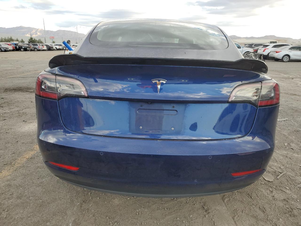 2018 Tesla Model 3 VIN: 5YJ3E1EA7JF058292 Lot: 71261025