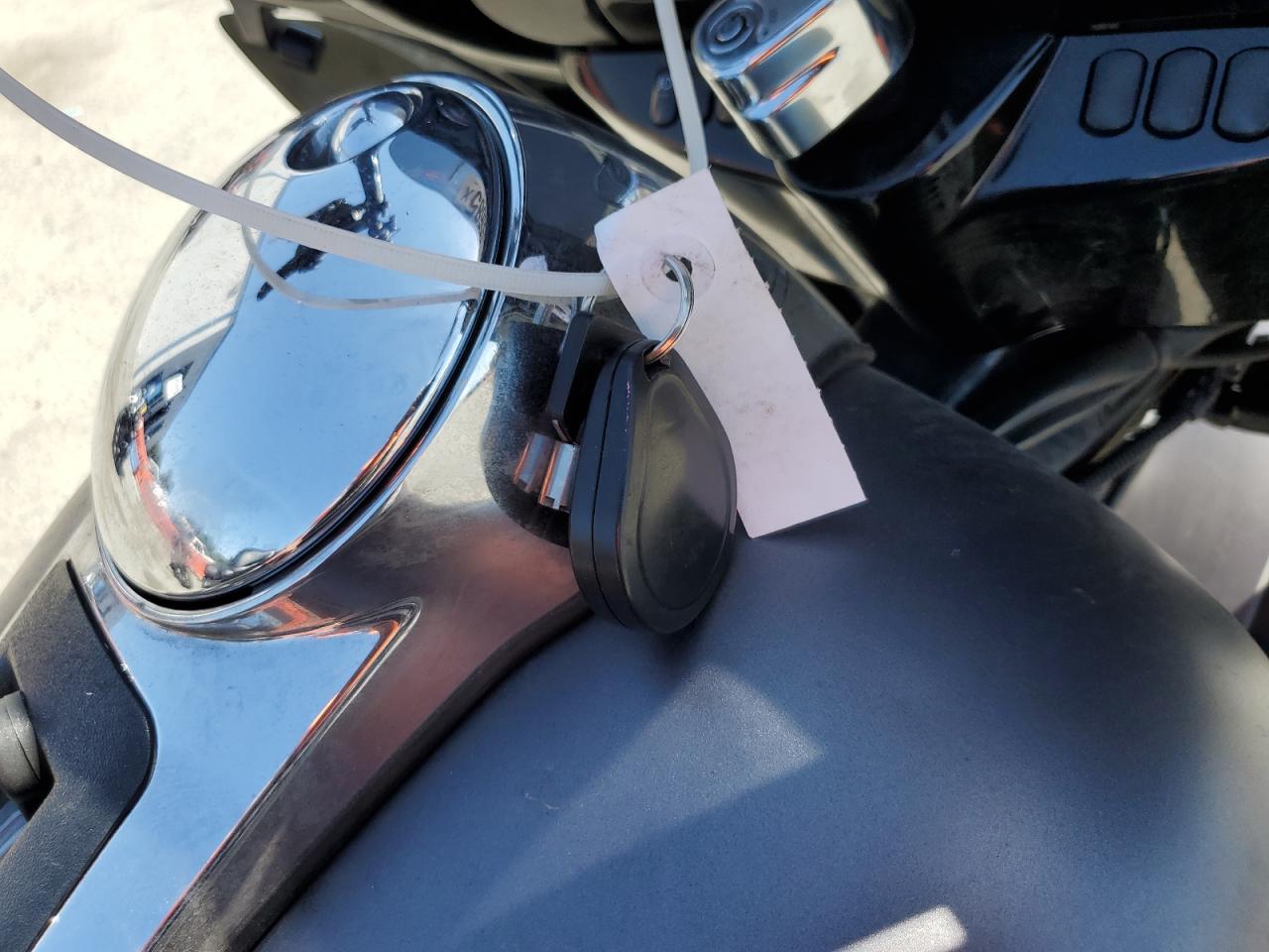 2017 Harley-Davidson Flhtk Ultra Limited VIN: 1HD1KED15HB656630 Lot: 71090685