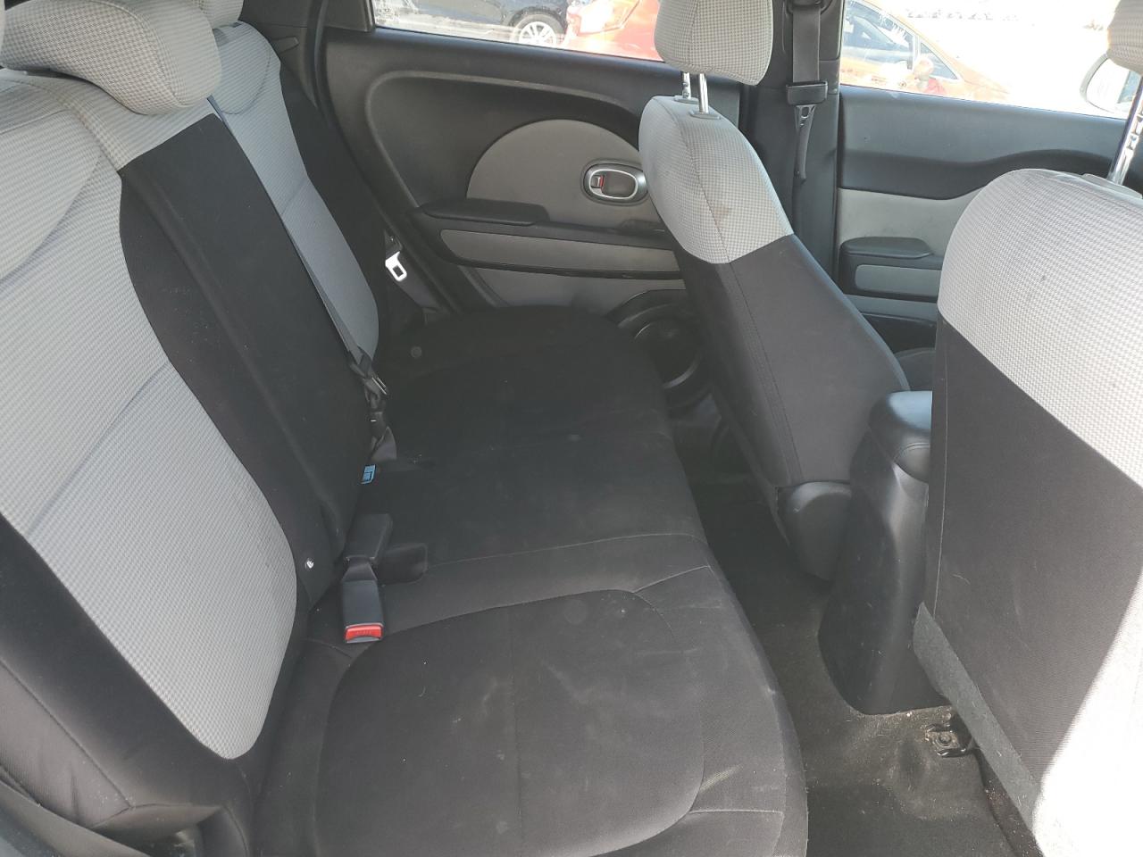 2017 Kia Soul VIN: KNDJN2A2XH7461744 Lot: 83968165