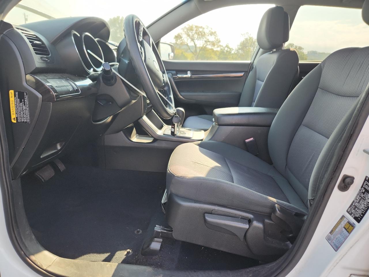 2012 Kia Sorento Base VIN: 5XYKT3A19CG267080 Lot: 81083045