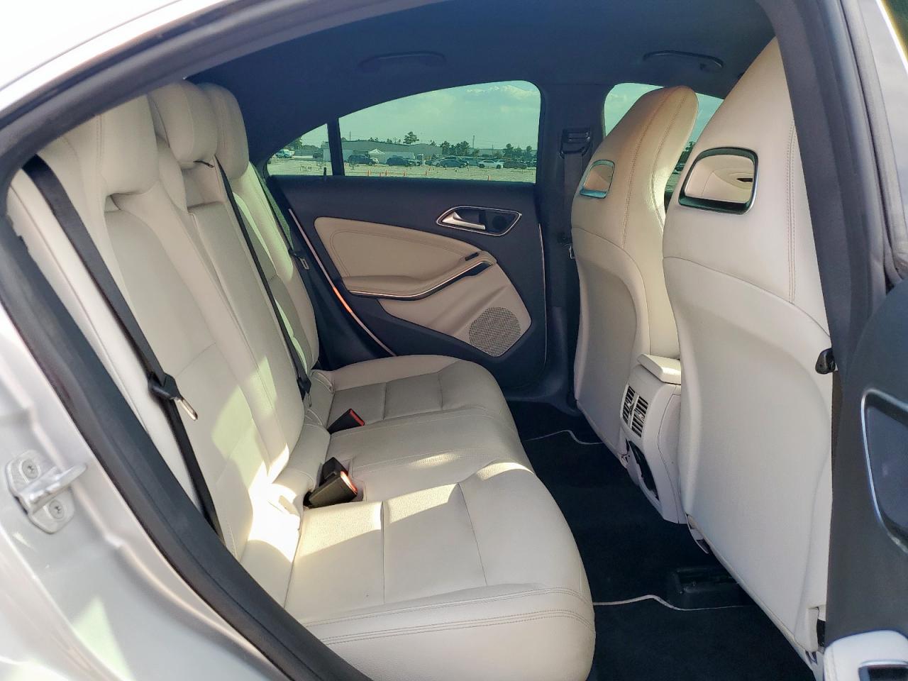 2014 Mercedes-Benz Cla 250 VIN: WDDSJ4EB8EN055562 Lot: 81894825