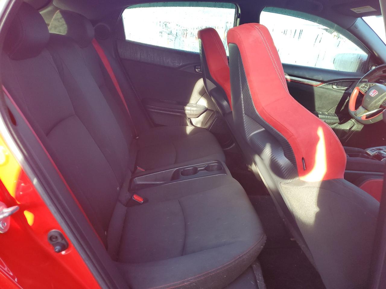 2018 Honda Civic Type-R Touring VIN: SHHFK8G73JU202113 Lot: 81071505